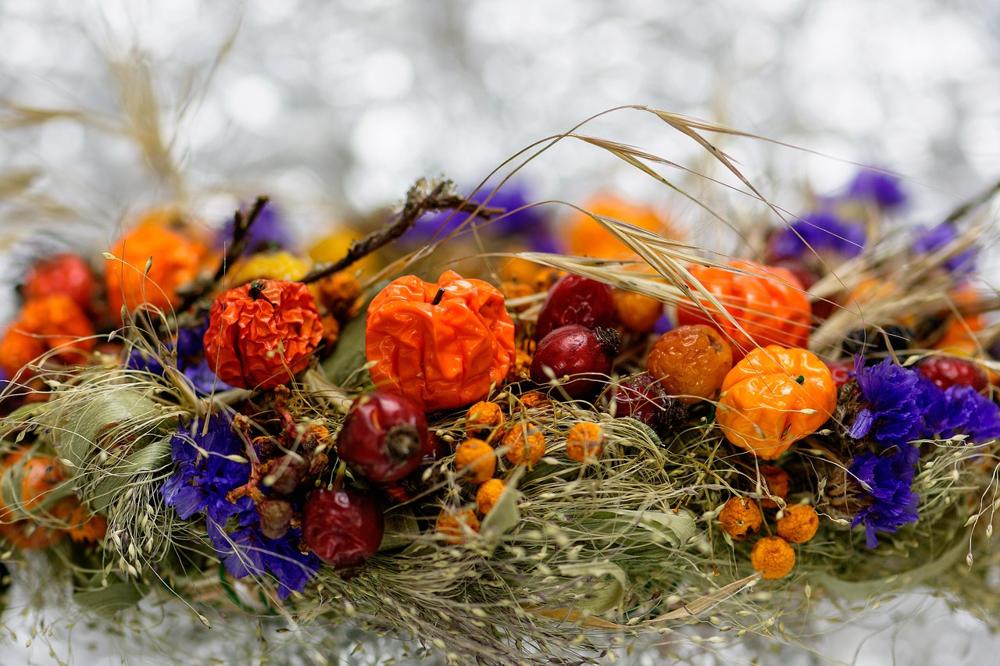 floral wreath arrangement