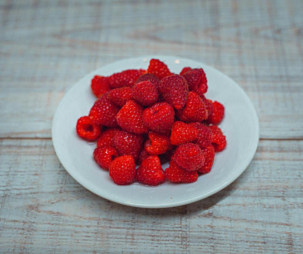 raspberry harvesting